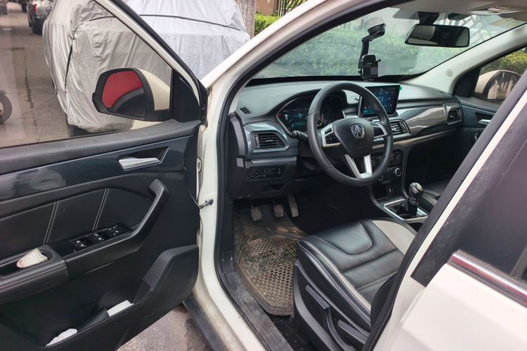 Used BAIC Weiwang M60 2017 1.5L Manual Platinum Edition Driver Seat