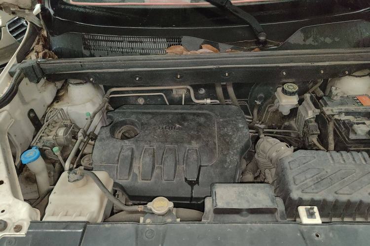 Used BAIC Weiwang M60 2017 1.5L Manual Platinum Edition Engine Bay