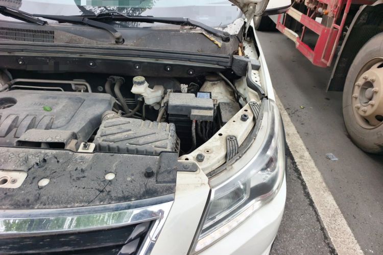 Used BAIC Weiwang M60 2017 1.5L Manual Platinum Edition Engine Bay Left