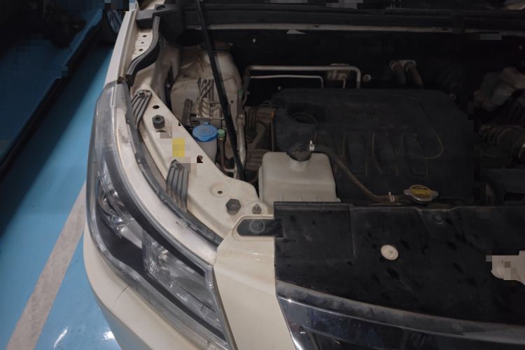 Used BAIC Weiwang M60 2017 1.5L Manual Platinum Edition Engine Bay Right