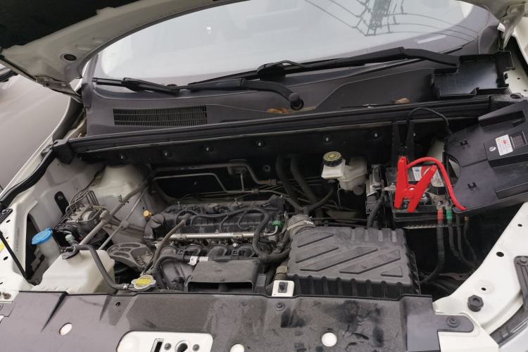 Used BAIC Weiwang M60 2017 1.5L Manual Platinum Edition Engine Bay