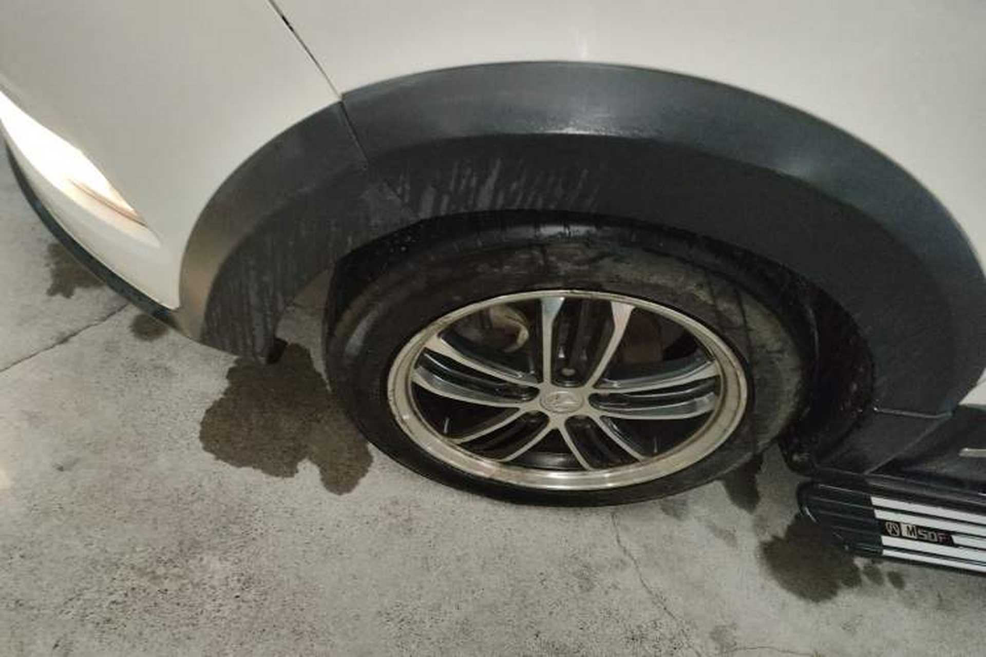 Used BAIC Weiwang M60 2017 1.5L Manual Platinum Edition Exterior 7
