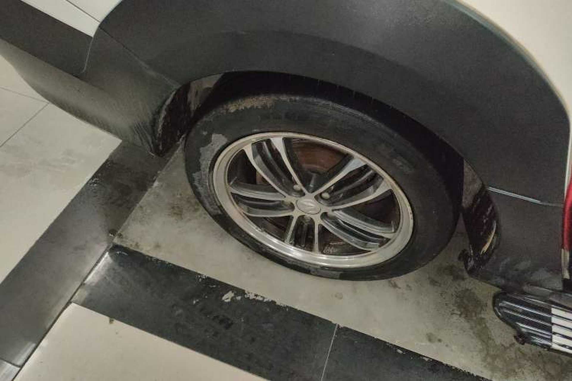 Used BAIC Weiwang M60 2017 1.5L Manual Platinum Edition Exterior 8