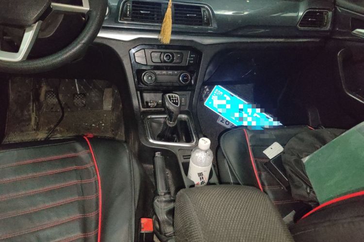 Used BAIC Weiwang M60 2017 1.5L Manual Platinum Edition Gear Lever