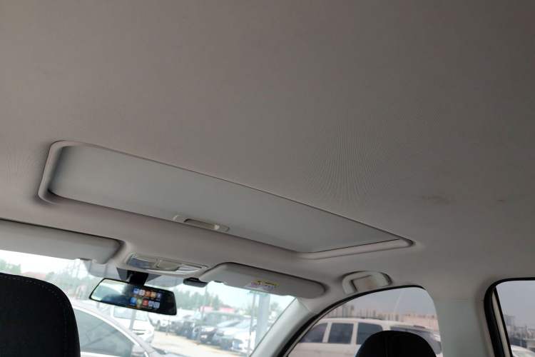 Used BAIC Weiwang M60 2017 1.5L Manual Silver Edition Headliner