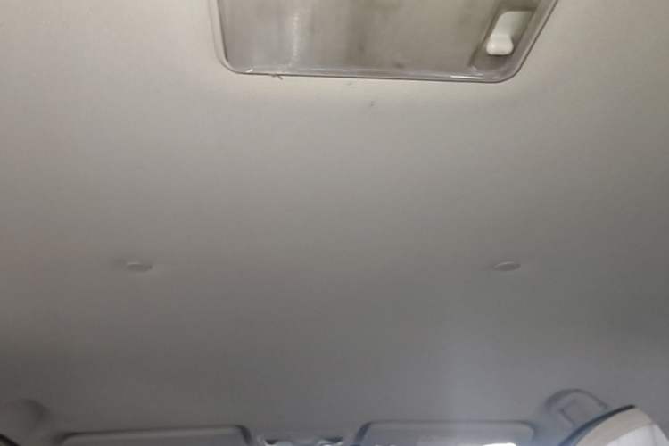 Used BAIC Weiwang M60 2017 1.5L Manual Silver Edition Headliner