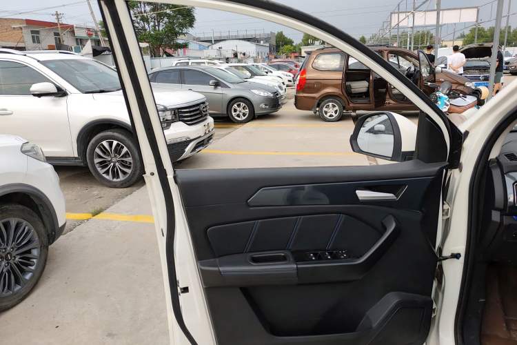 Used BAIC Weiwang M60 2017 1.5L Manual Silver Edition Left Front Door Interior