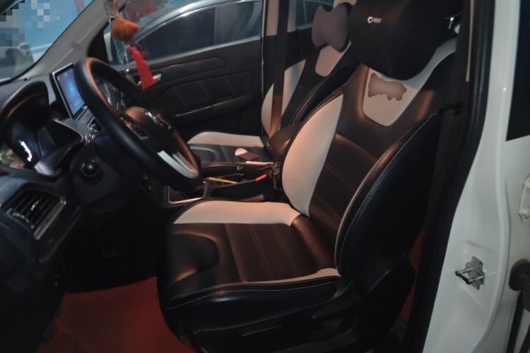 Used BAIC Weiwang M60 2017 1.5L Manual Platinum Edition Left Front Seat