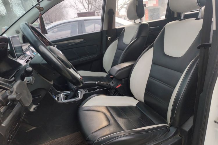Used BAIC Weiwang M60 2017 1.5L Manual Platinum Edition Left Front Seat
