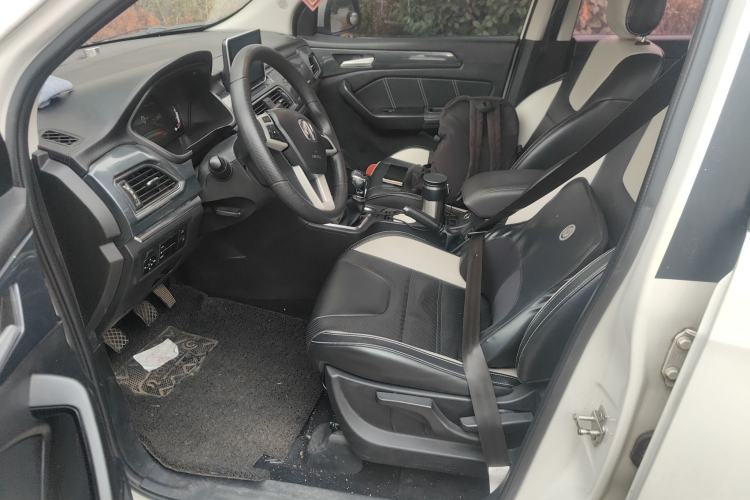 Used BAIC Weiwang M60 2017 1.5L Manual Platinum Edition Left Front Seat