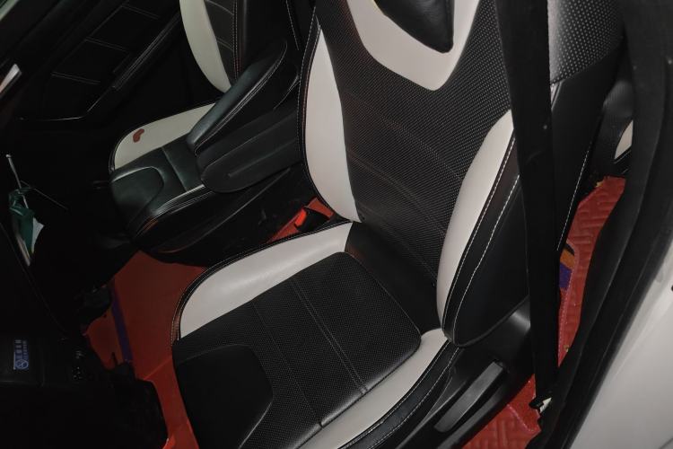 Used BAIC Weiwang M60 2017 1.5L Manual Platinum Edition Left Rear Seat