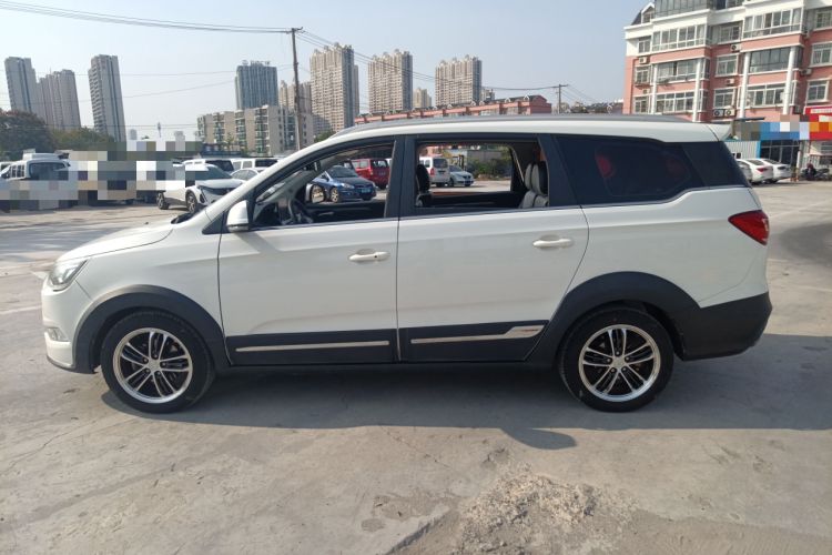 Used BAIC Weiwang M60 2017 1.5L Manual Platinum Edition Left Side