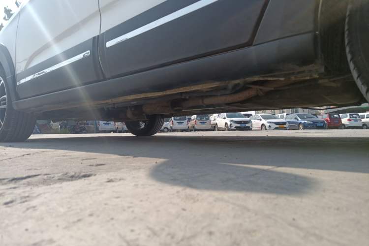 Used BAIC Weiwang M60 2017 1.5L Manual Platinum Edition Left Side Sill