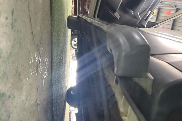 Used BAIC Weiwang M60 2017 1.5L Manual Silver Edition Left Side Sill