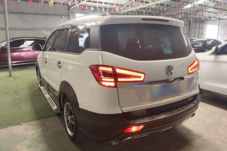Used BAIC Weiwang M60 2017 1.5L Manual Silver Edition Rear Left 45 Deg