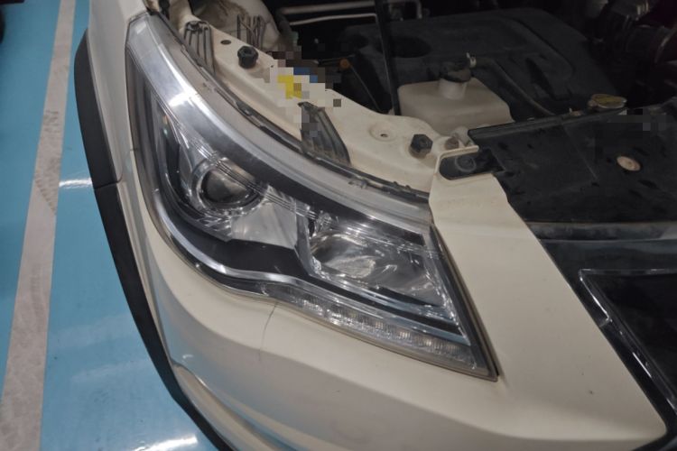 Used BAIC Weiwang M60 2017 1.5L Manual Platinum Edition Right Front Headlight