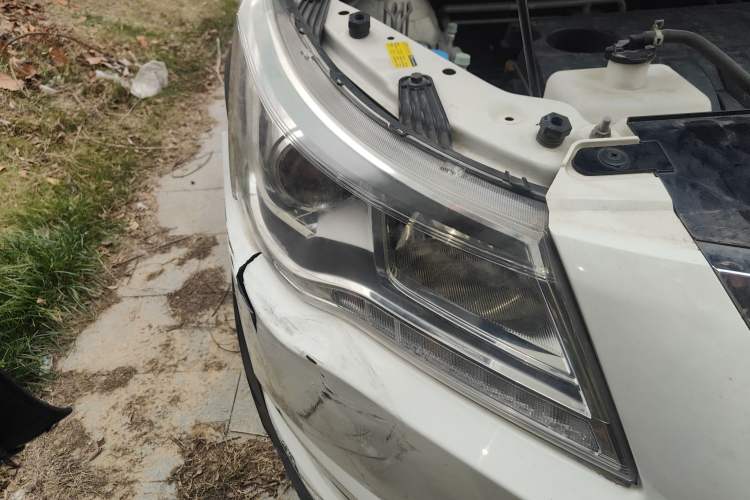 Used BAIC Weiwang M60 2017 1.5L Manual Platinum Edition Right Front Headlight