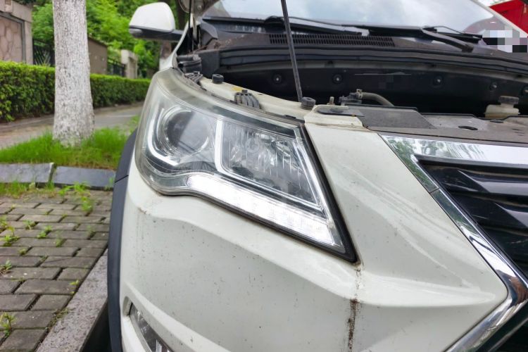 Used BAIC Weiwang M60 2017 1.5L Manual Platinum Edition Right Front Headlight
