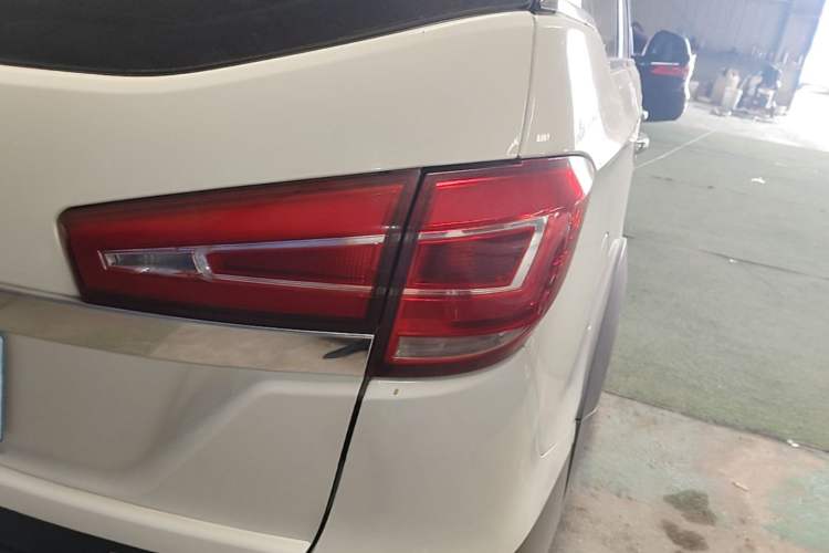 Used BAIC Weiwang M60 2017 1.5L Manual Silver Edition Right Rear Taillight