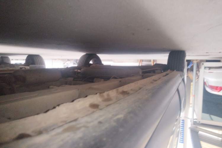 Used BAIC Weiwang M60 2017 1.5L Manual Silver Edition Right Side Sill