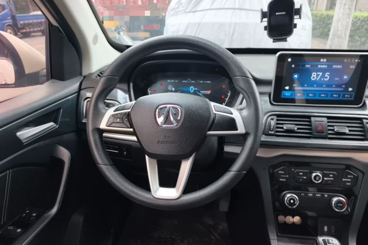 Used BAIC Weiwang M60 2017 1.5L Manual Platinum Edition Steering Wheel