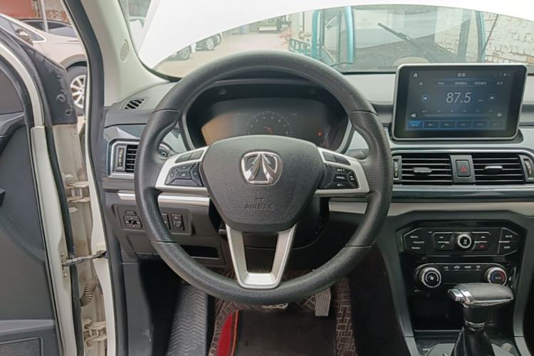 Used BAIC Weiwang M60 2017 1.5T CVT King Edition Steering Wheel