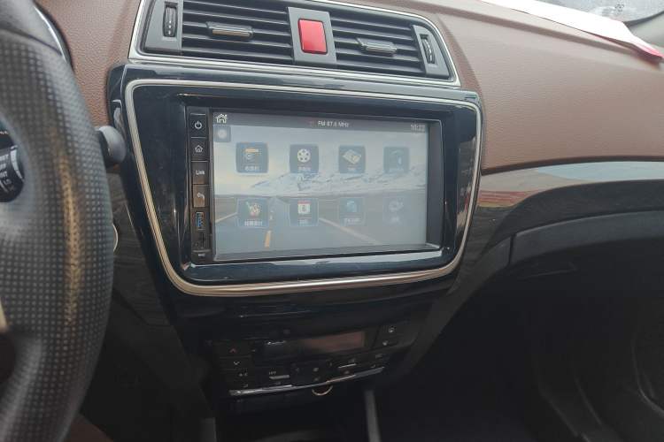 Used BAIC Weiwang S50 2016 1.5T Manual Happy Motion Superior Edition Audio And AC Panel