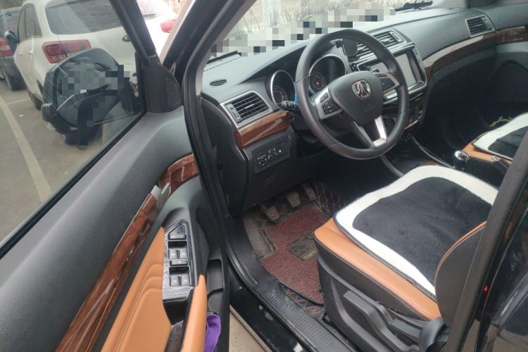 Used BAIC Weiwang S50 2016 1.5T Manual Joyful Elite Edition Driver Seat