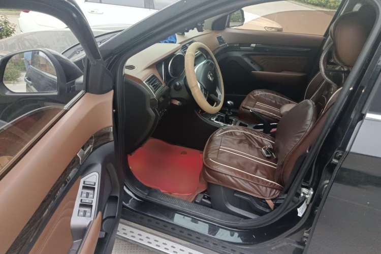 Used BAIC Weiwang S50 2016 1.5T Manual Joyful Luxury Edition Driver Seat