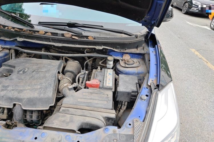 Used BAIC Weiwang S50 2016 1.5T Manual Joyful Elite Edition Engine Bay Left