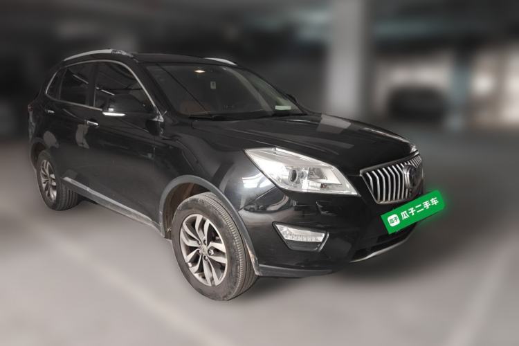 Used BAIC Weiwang S50 2016 1.5T Manual Joyful Premium Edition Front Right 45 Deg