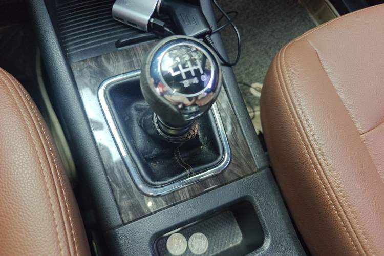 Used BAIC Weiwang S50 2016 1.5T Manual Joyful Luxury Edition Gear Lever