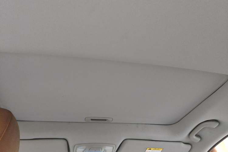 Used BAIC Weiwang S50 2016 1.5T Manual Joyful Luxury Edition Headliner