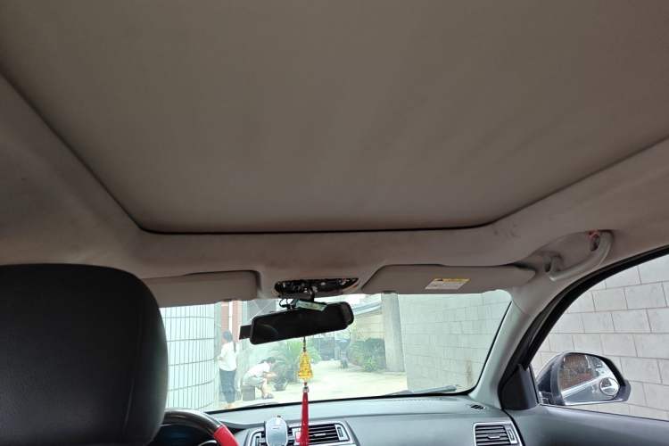 Used BAIC Weiwang S50 2016 1.5T CVT Joyful Luxury Model Headliner