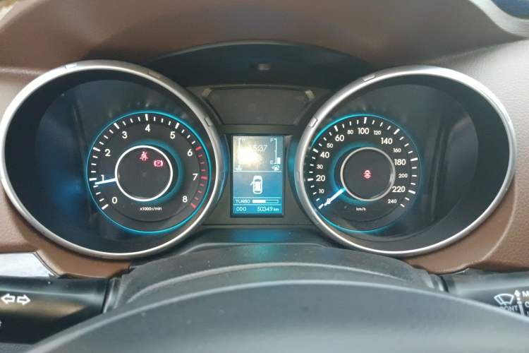 Used BAIC Weiwang S50 2016 1.5T Manual Joyful Luxury Edition Instrument Cluster