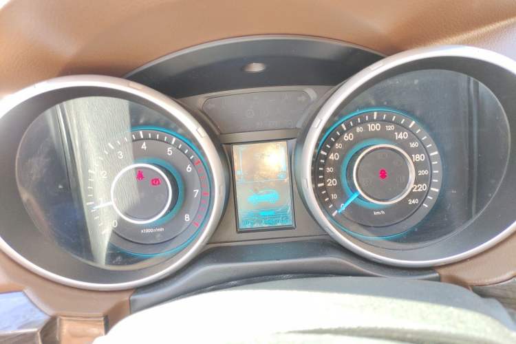 Used BAIC Weiwang S50 2016 1.5T Manual Joyful Luxury Edition Instrument Cluster