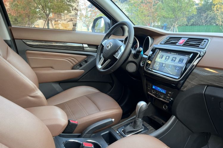Used BAIC Weiwang S50 2016 1.5T CVT Joyful Luxury Model Interior 3