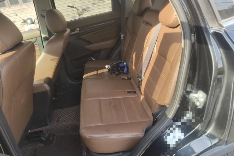 Used BAIC Weiwang S50 2016 1.5T Manual Lede Flagship Edition Interior 4