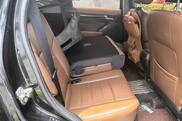 Used BAIC Weiwang S50 2016 1.5T Manual Lede Premium Edition Interior 8
