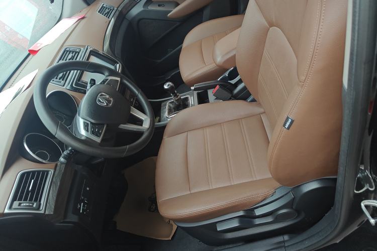 Used BAIC Weiwang S50 2016 1.5T Manual Happy Motion Superior Edition Left Front Seat