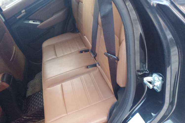 Used BAIC Weiwang S50 2016 1.5T CVT Joyful Luxury Model Left Rear Seat