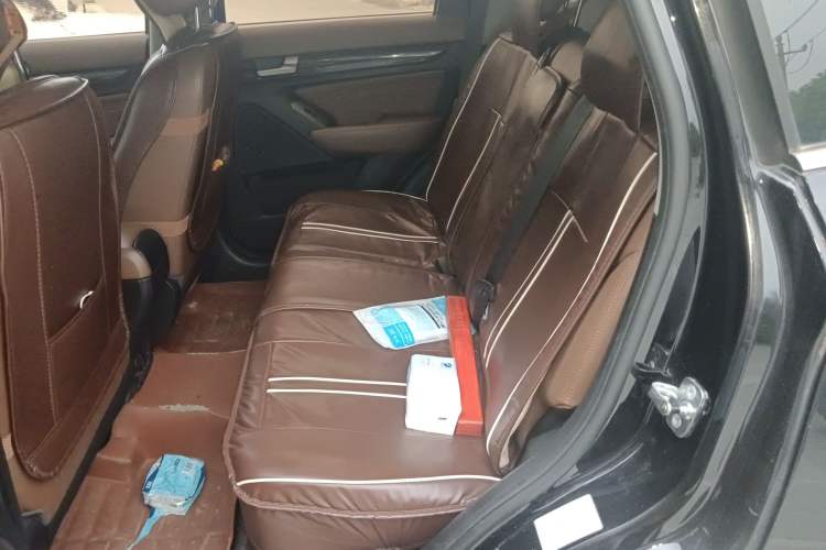 Used BAIC Weiwang S50 2016 1.5T Manual Joyful Luxury Edition Left Rear Seat