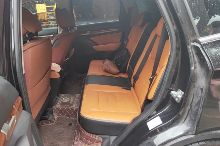 Used BAIC Weiwang S50 2016 1.5T Manual Joyful Premium Edition Left Rear Seat