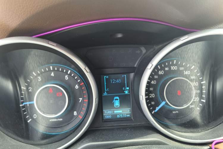 Used BAIC Weiwang S50 2016 1.5T Manual Lede Premium Edition Odometer Close Up