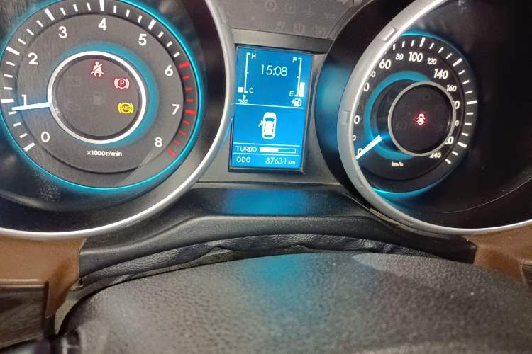 Used BAIC Weiwang S50 2016 1.5T Manual Lede Premium Edition Odometer Close Up