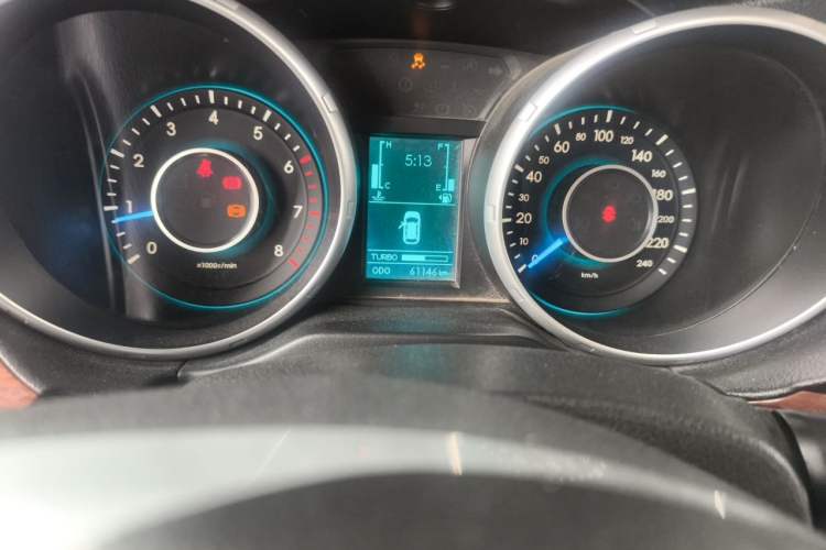 Used BAIC Weiwang S50 2016 1.5T Manual Joyful Premium Edition Odometer Close Up