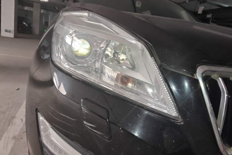 Used BAIC Weiwang S50 2016 1.5T Manual Joyful Premium Edition Right Front Headlight