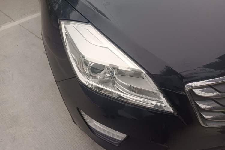 Used BAIC Weiwang S50 2016 1.5T Manual Joyful Luxury Edition Right Front Headlight