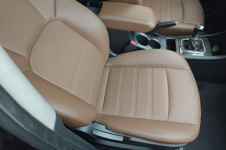 Used BAIC Weiwang S50 2016 1.5T Manual Happy Motion Superior Edition Right Front Seat