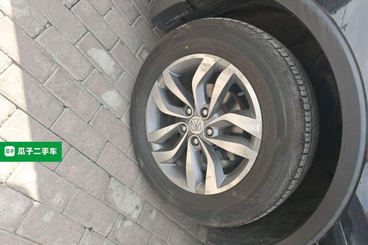 Used BAIC Weiwang S50 2016 1.5T CVT Joyful Premium Edition Right Front Wheel Hub